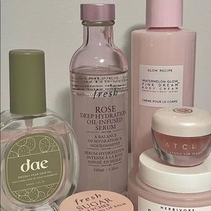 Meet your Posher, Huda